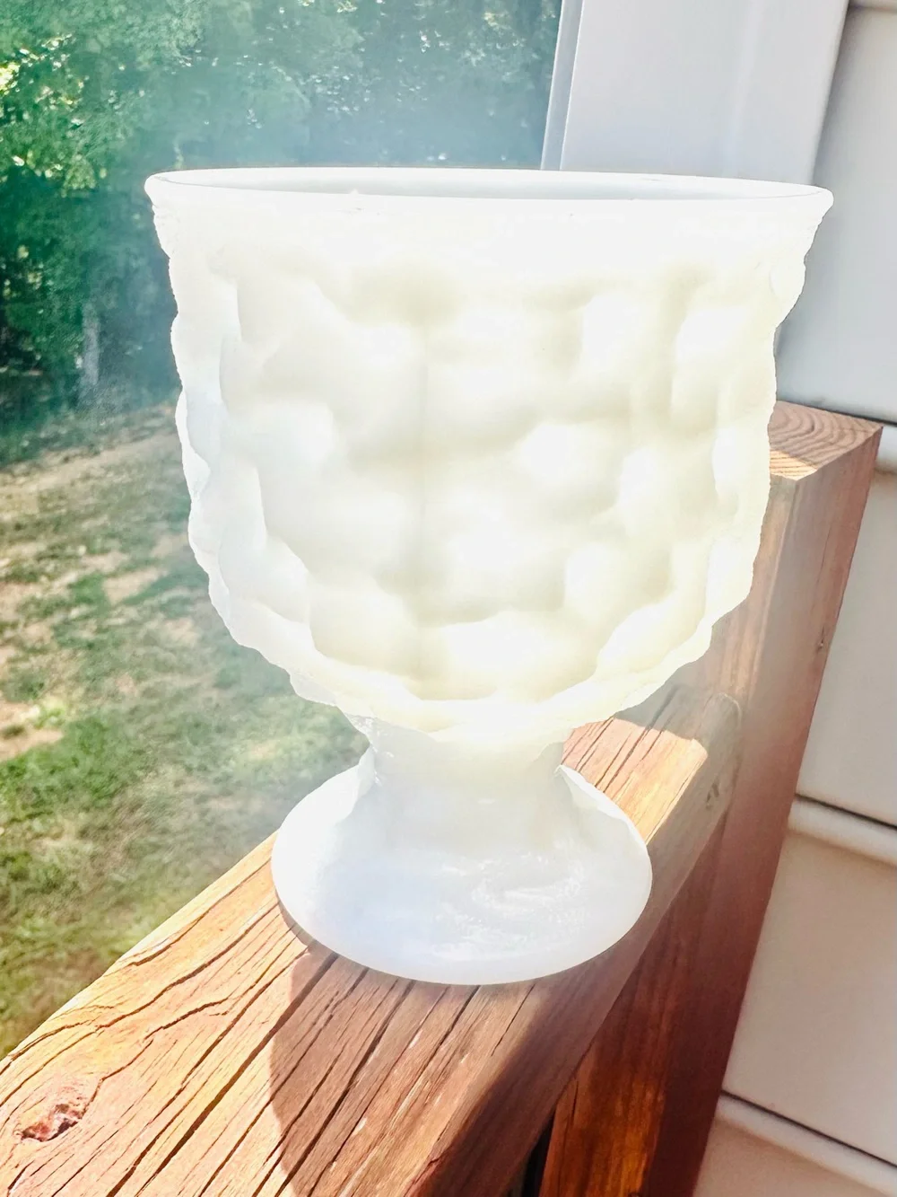 VTG MCM Honeycomb White Milk Glass Pedestal Planter by E.O Brody M3000 USA
